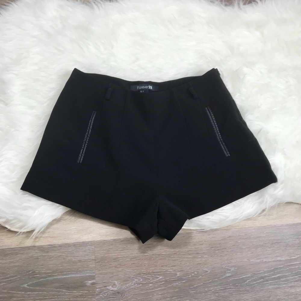 F21 black high waisted shorts size S